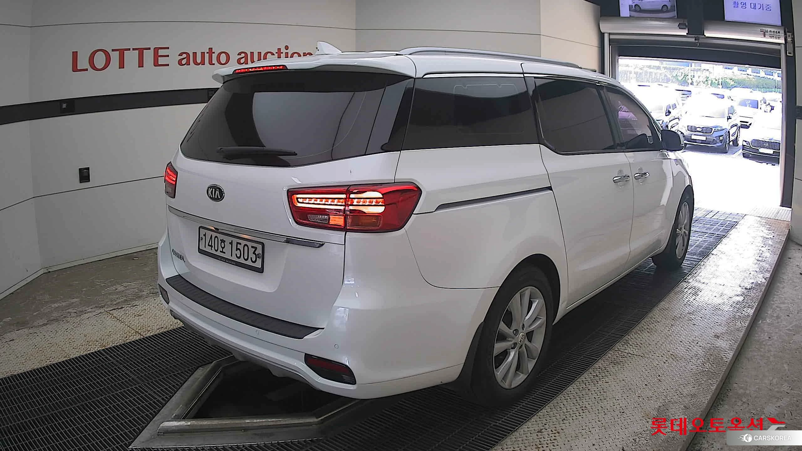 Kia Carnival id 4664349 из Кореи 31
