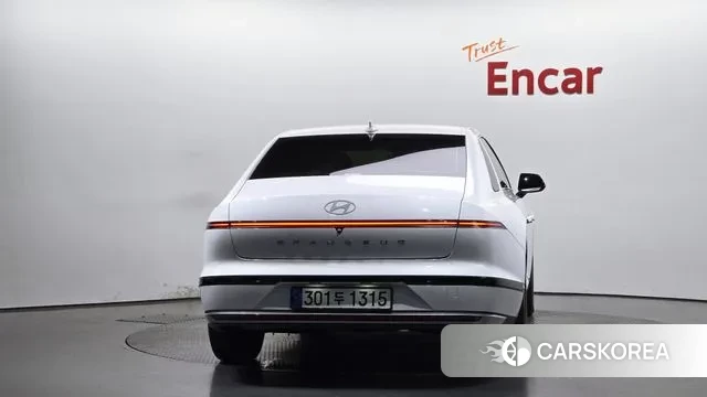 Hyundai Grandeur (GN7) id 3022218 из Кореи 14