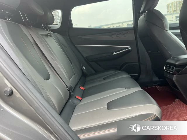 Geely Automobile Boyue 2023 Темно-серый из Китая, фото 5
