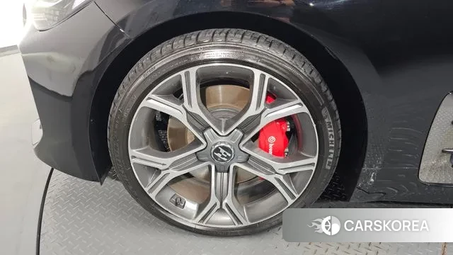 Kia Stinger id 2981325 из Кореи 14