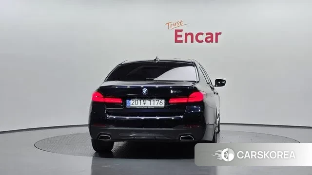 BMW 5 Series (G30) id 3654674 из Кореи 14