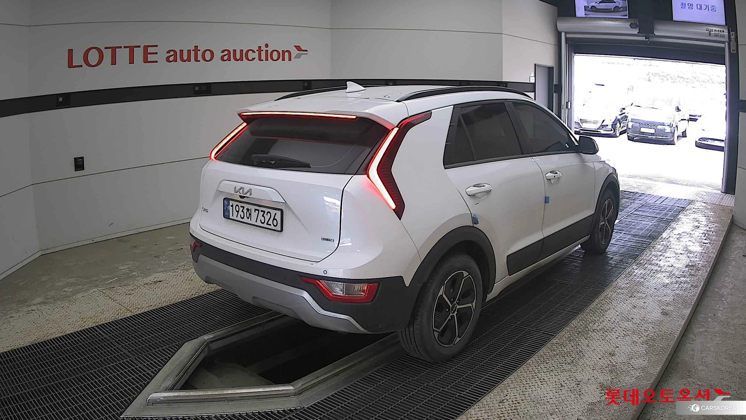 Kia Niro Hybrid id 4289536 из Кореи 32
