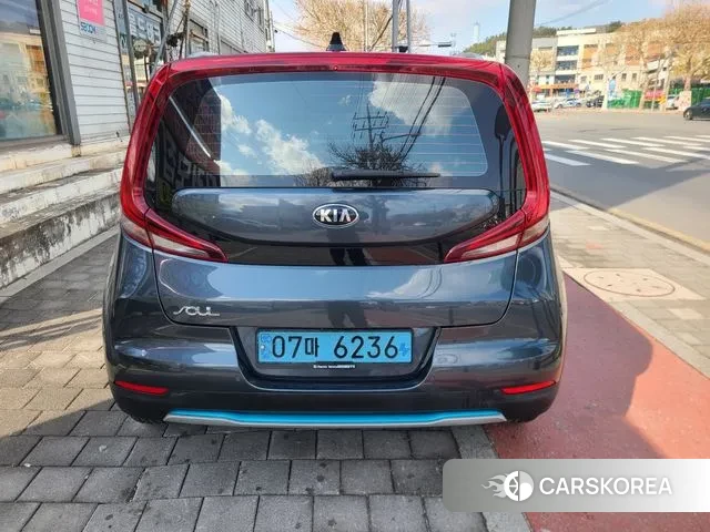 Kia Soul Booster EV id 3789259 из Кореи 14