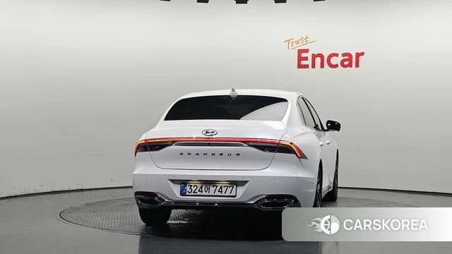 Hyundai The New Grandeur IG Hybrid id 4529064 из Кореи 24