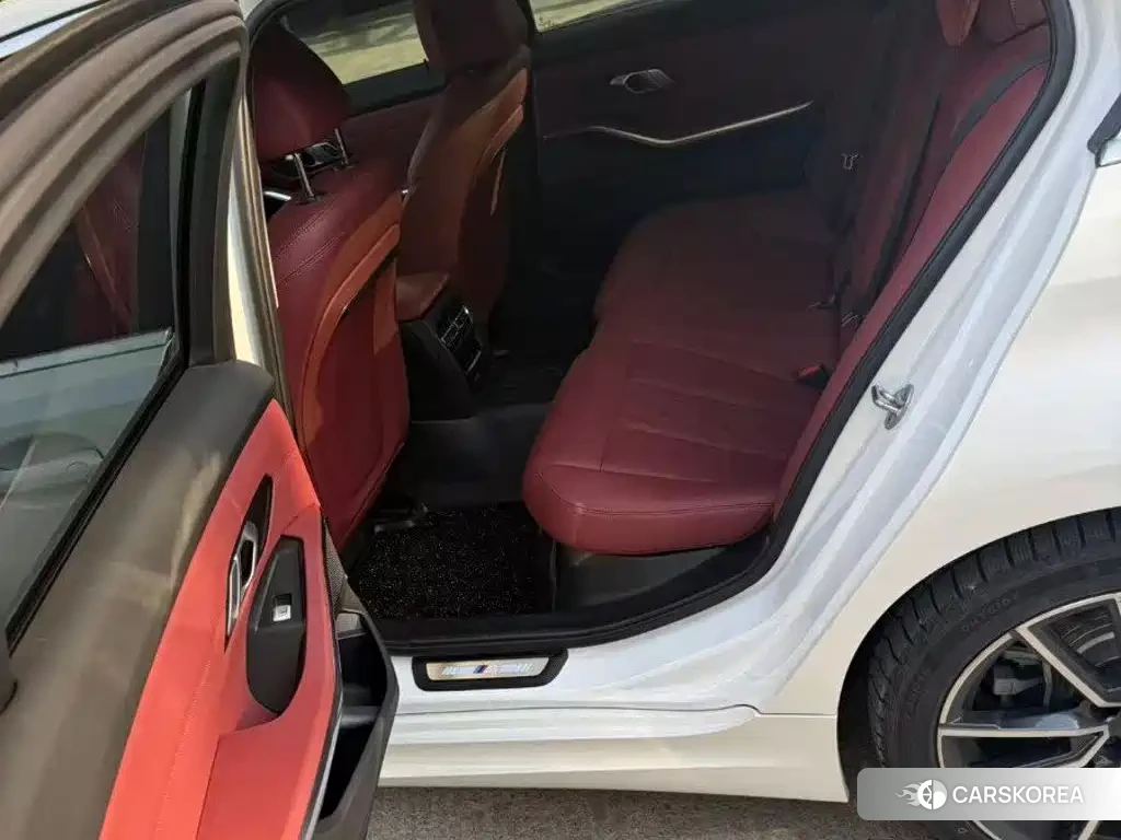 BMW 3 series 2023 Белый из Китая, фото 5