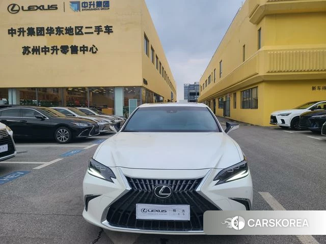 Lexus ES id 4374479 из Китая 8