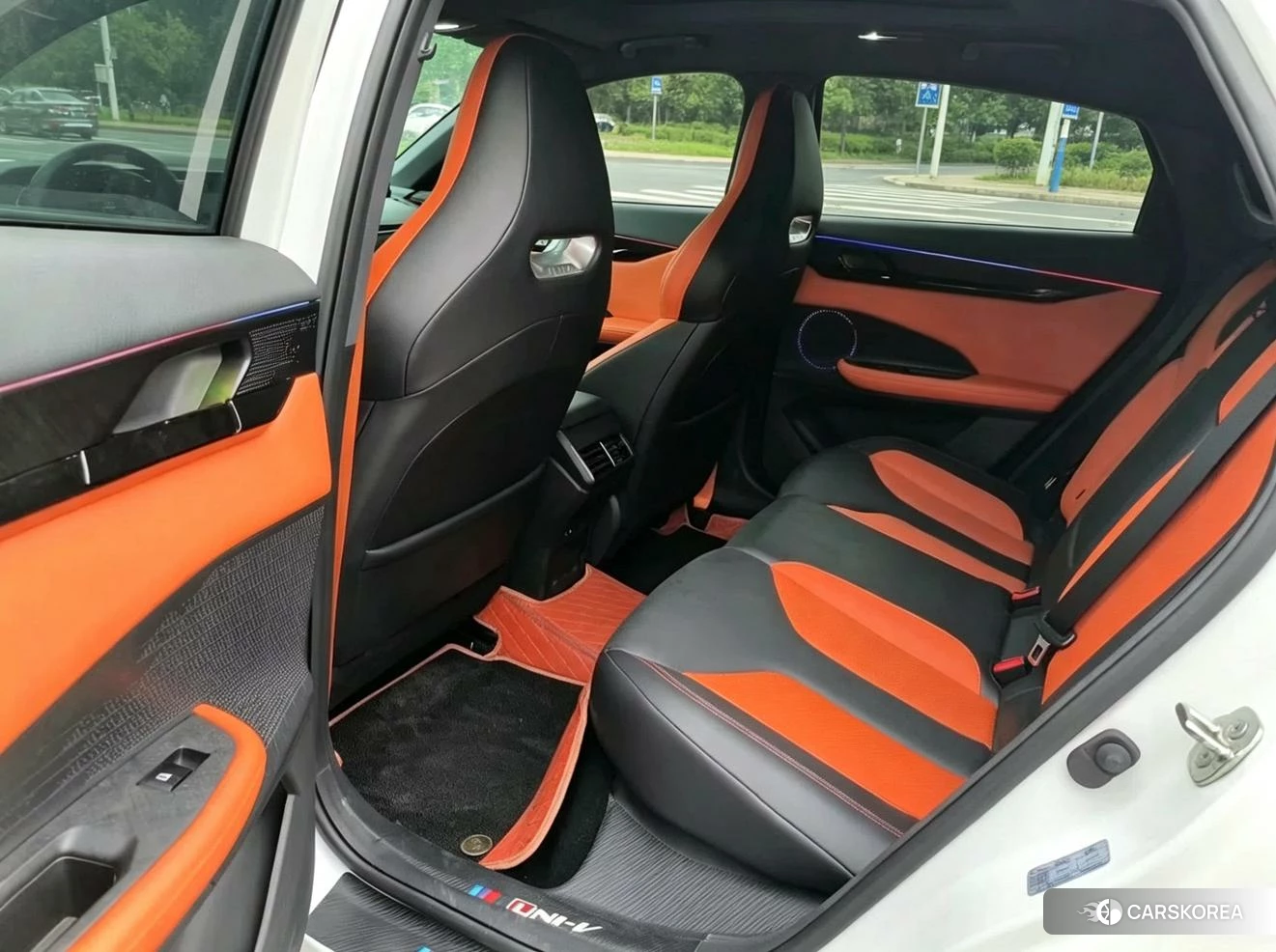 Chang'an UNI-V 2022 Белый из Китая, фото 4