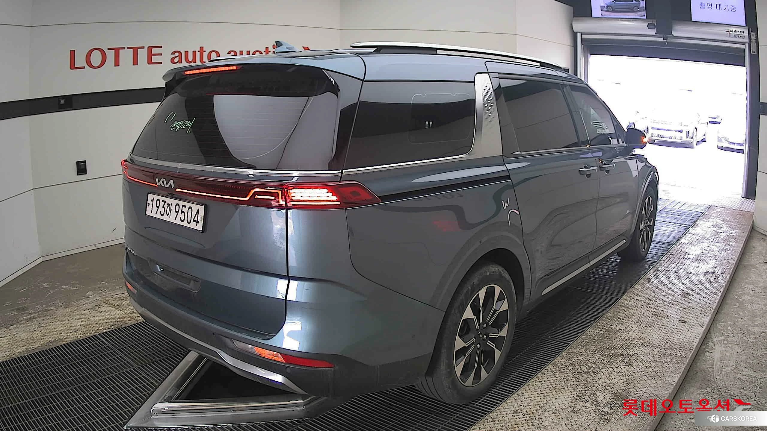 Kia Carnival id 3888400 из Кореи 32