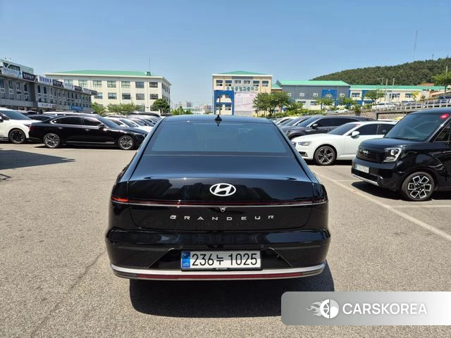 Hyundai Grandeur Hybrid (GN7) id 4333970 из Кореи 14