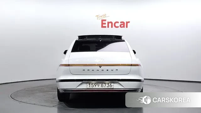 Hyundai Grandeur (GN7) id 2979311 из Кореи 14