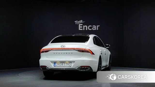 Hyundai The New Grandeur IG Hybrid id 4355342 из Кореи 31