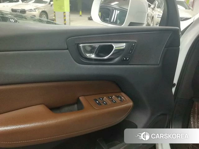 Volvo XC60 id 4215745 из Китая 7