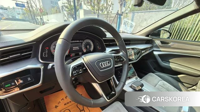 Audi A6L id 4277916 из Китая 10
