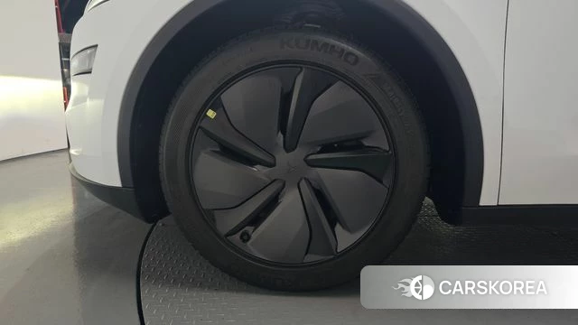 Tesla Model Y id 4441796 из Кореи 26