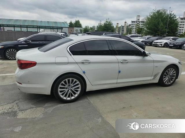 BMW 5 Series (G30) 2018 Белый из Кореи, фото 4