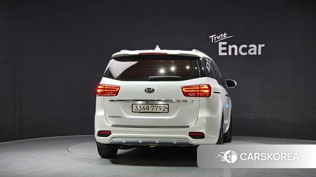 Kia The New Carnival id 3885888 из Кореи 14