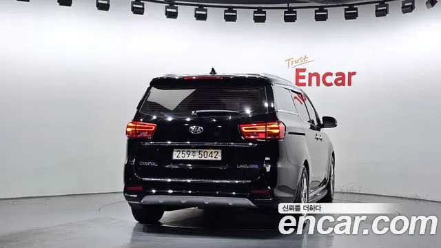 Kia The New Carnival id 2347063 из Кореи 14