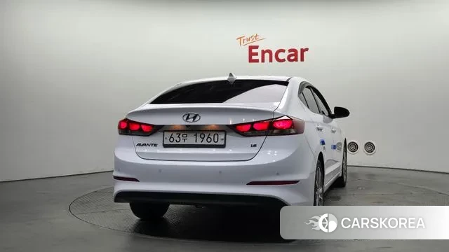 Hyundai Avante AD id 3055670 из Кореи 14