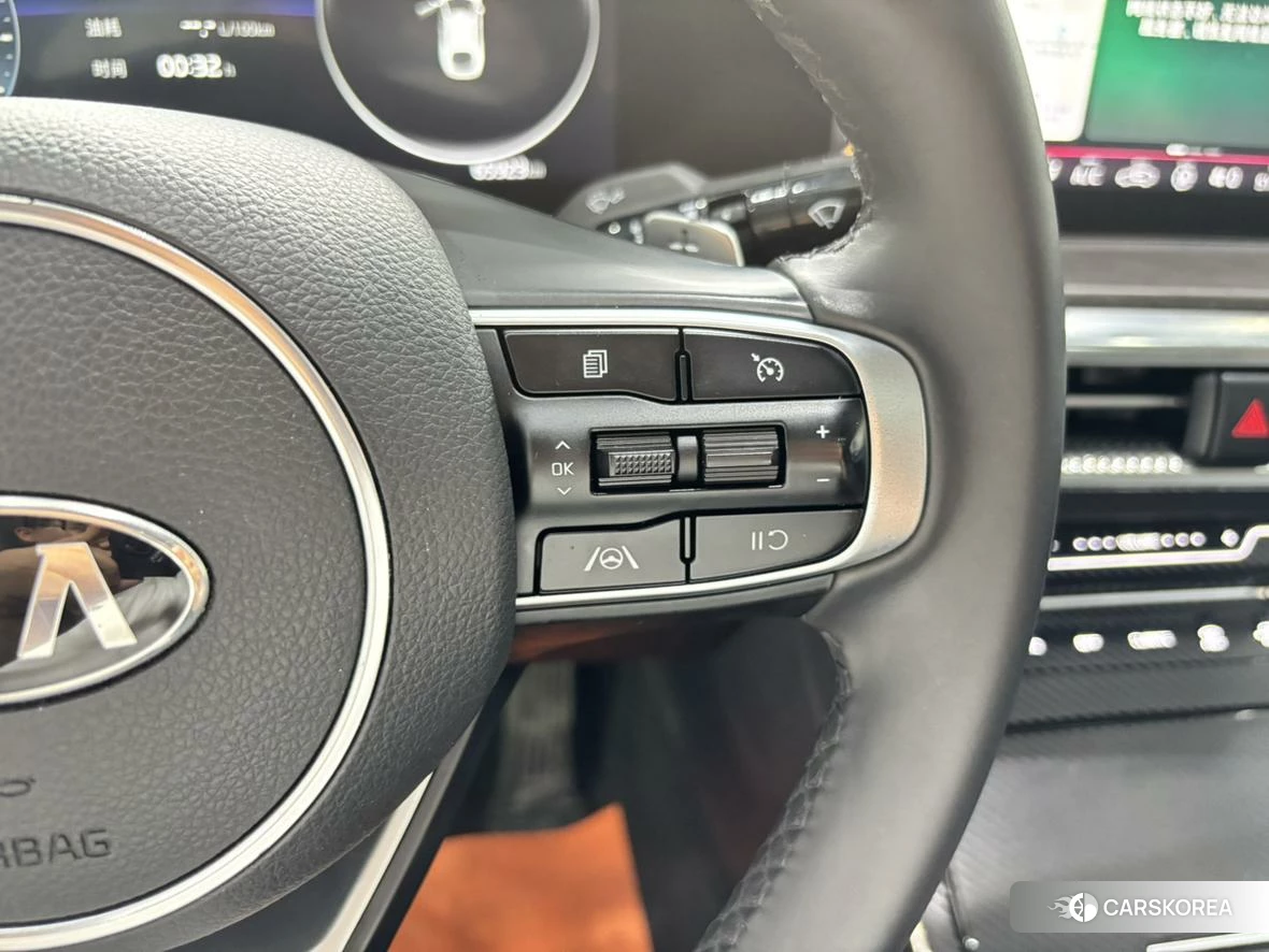 Kia K5 id 4406120 из Китая 12