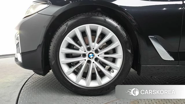 BMW 5 Series (G30) id 3859023 из Кореи 14