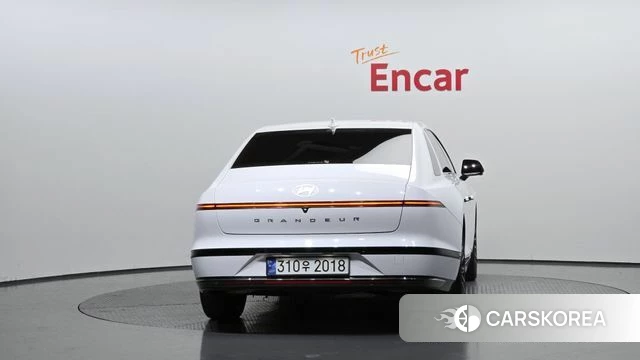 Hyundai Grandeur Hybrid (GN7) id 4315547 из Кореи 24