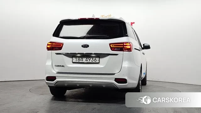 Kia The New Carnival id 3677519 из Кореи 14