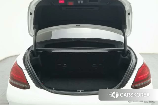 Mercedes-Benz Class C id 4306995 из Китая 18