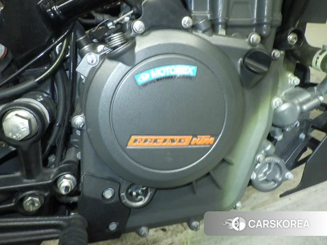 Engine photo