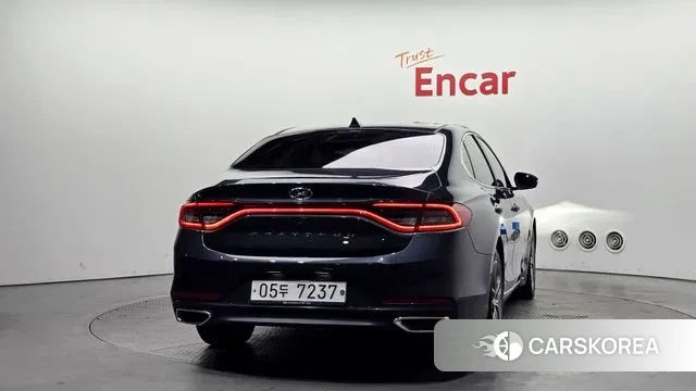 Hyundai Grandeur IG id 3386282 из Кореи 14