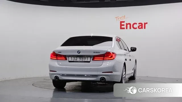 BMW 5 Series (G30) id 3418148 из Кореи 14