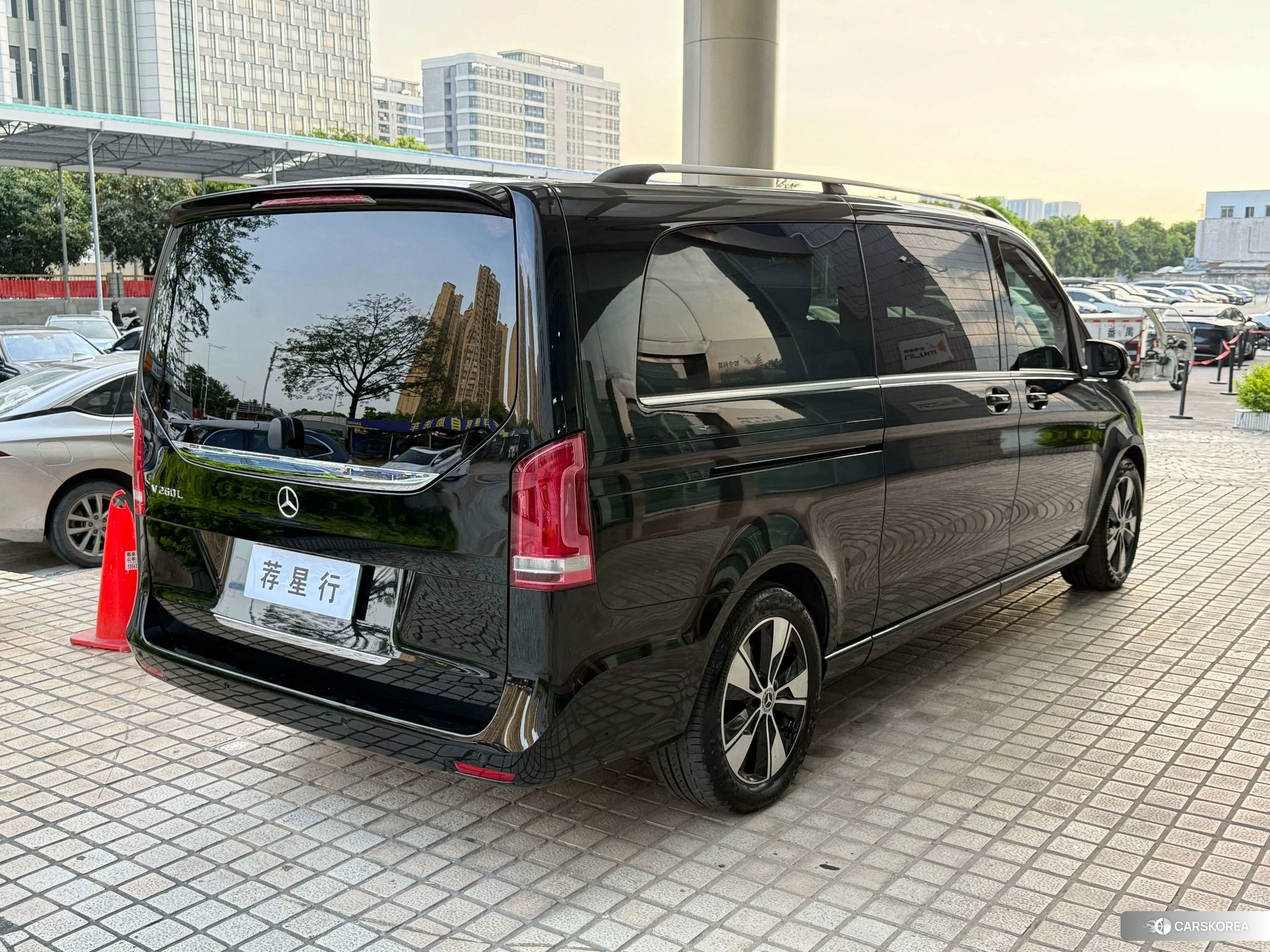 Mercedes-Benz V-class id 4479357 из Китая 28