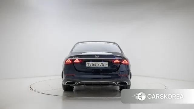 Mercedes-Benz E-Class W214 id 3605566 из Кореи 13