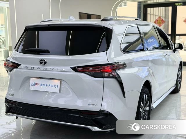 Toyota Grevia id 4207620 из Китая 7