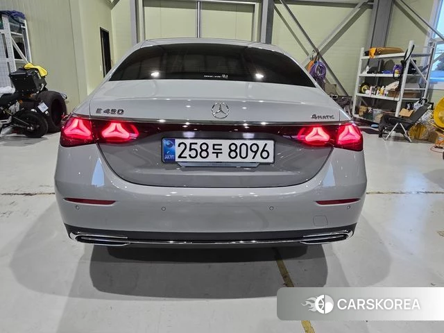 Mercedes-Benz E-Class W214 id 4706036 из Кореи 13
