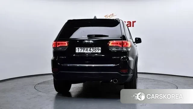 Jeep Grand Cherokee id 3709120 из Кореи 14