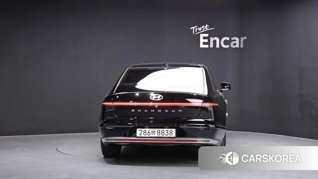 Hyundai Grandeur (GN7) id 3832304 из Кореи 14