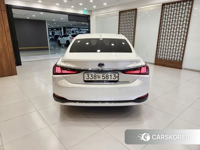 Lexus ES300h 7th generation id 3732085 из Кореи 9