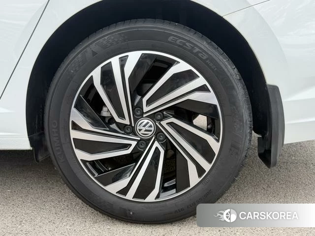 Volkswagen Sagitar id 4300491 из Китая 15