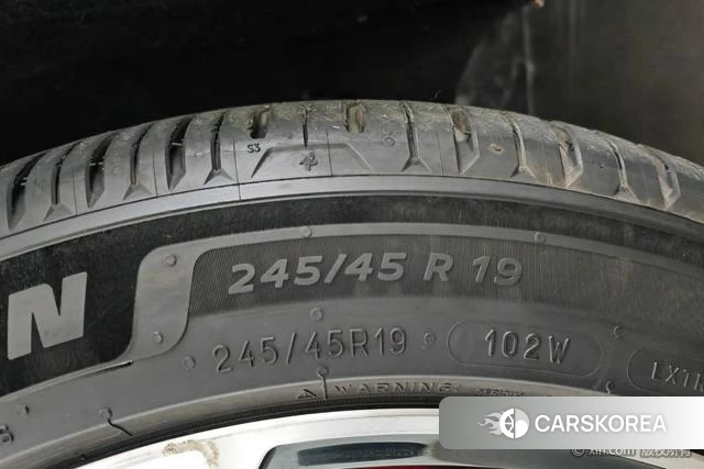 Audi A6L id 4275986 из Китая 18
