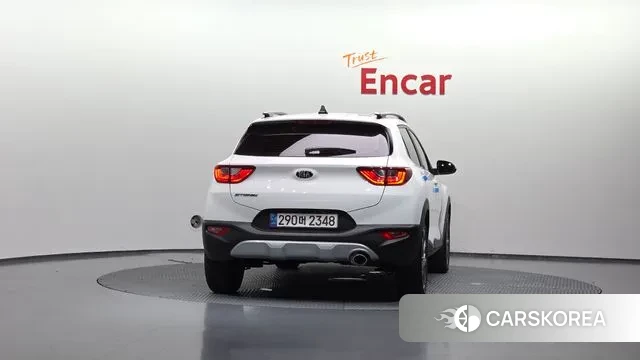 Kia Stonic id 2960998 из Кореи 14