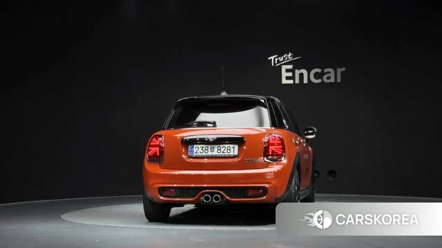 Mini Cooper S id 4741838 из Кореи 29
