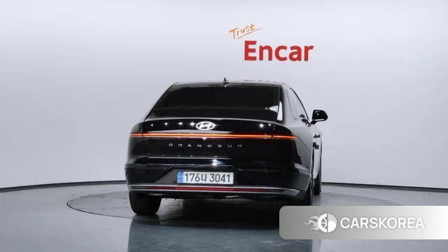 Hyundai Grandeur (GN7) id 4222647 из Кореи 14