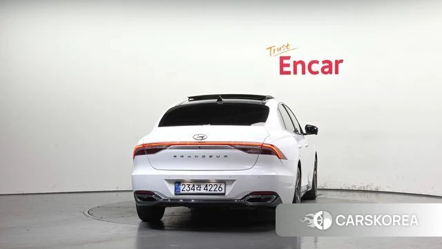 Hyundai The New Grandeur IG Hybrid id 4687811 из Кореи 26