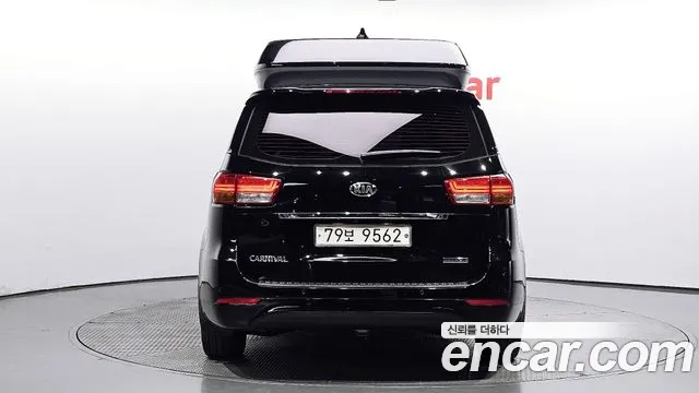 Kia All New Carnival id 2202623 из Кореи 14