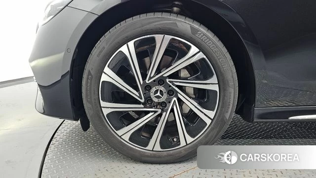 Mercedes-Benz E-Class W214 id 4729723 из Кореи 28