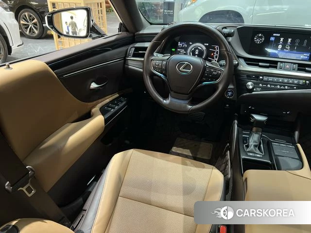 Lexus ES id 4254685 из Китая 13
