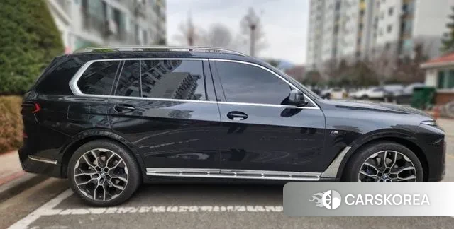 BMW X7 (G07) 2023 Черный из Кореи, фото 5