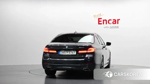 BMW 5 Series (G30) id 3463511 из Кореи 14