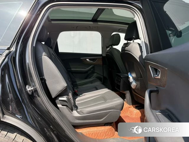 Audi Q7 id 4261610 из Китая 21