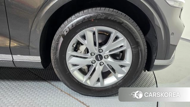 Genesis GV70 id 3837931 из Кореи 14